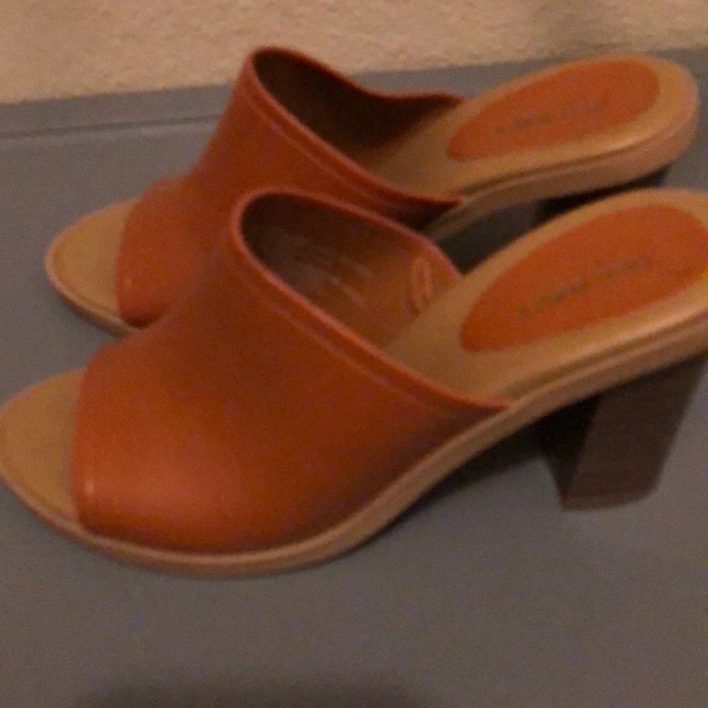 Old Navy Slide in heels